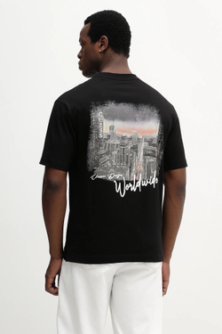 Футболка мужская GUESS