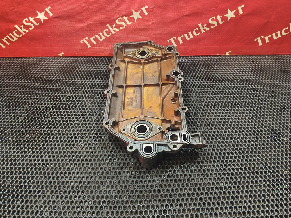 Крышка масляного радиатора