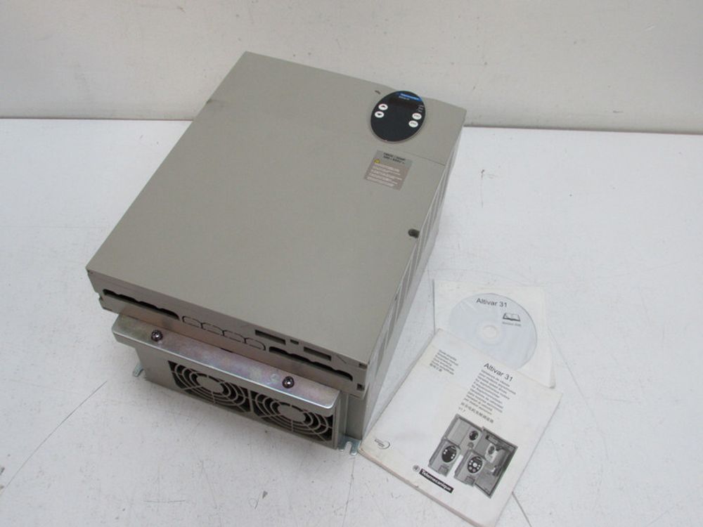 Schneider Electric ATV31HD15N4