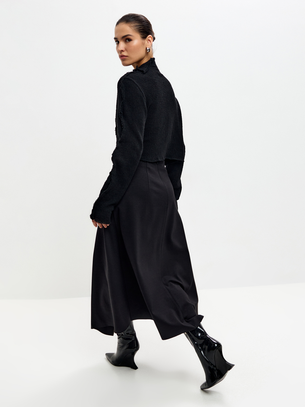 Юбка миди черная асимметричная WRON