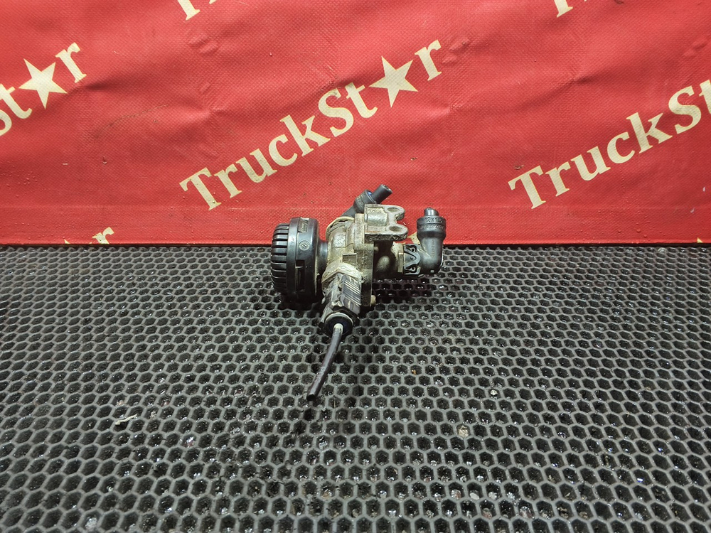 Клапан выпускной