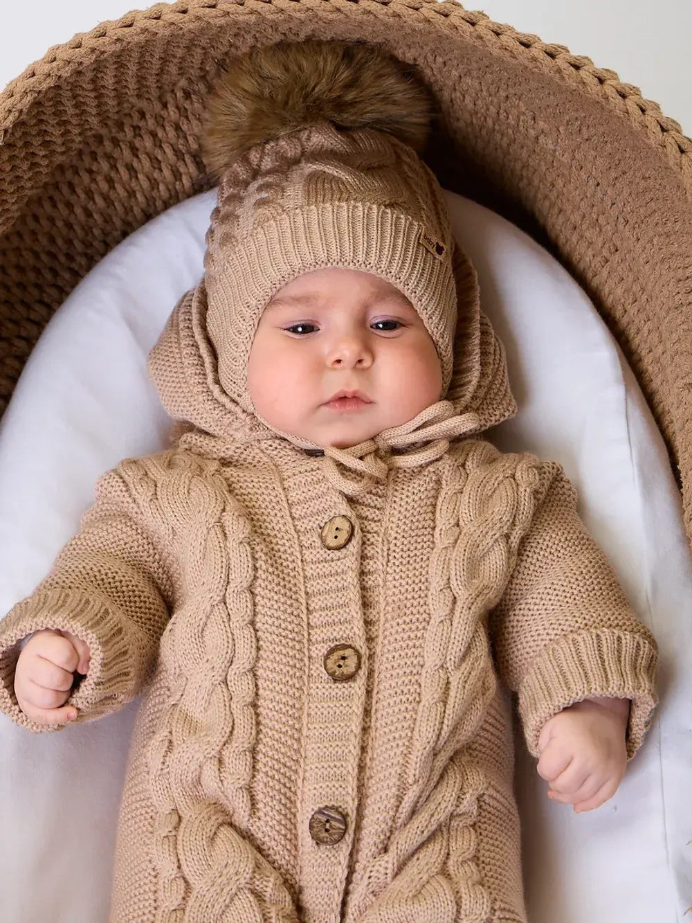 Конверт на выписку для новорожденных с мехом