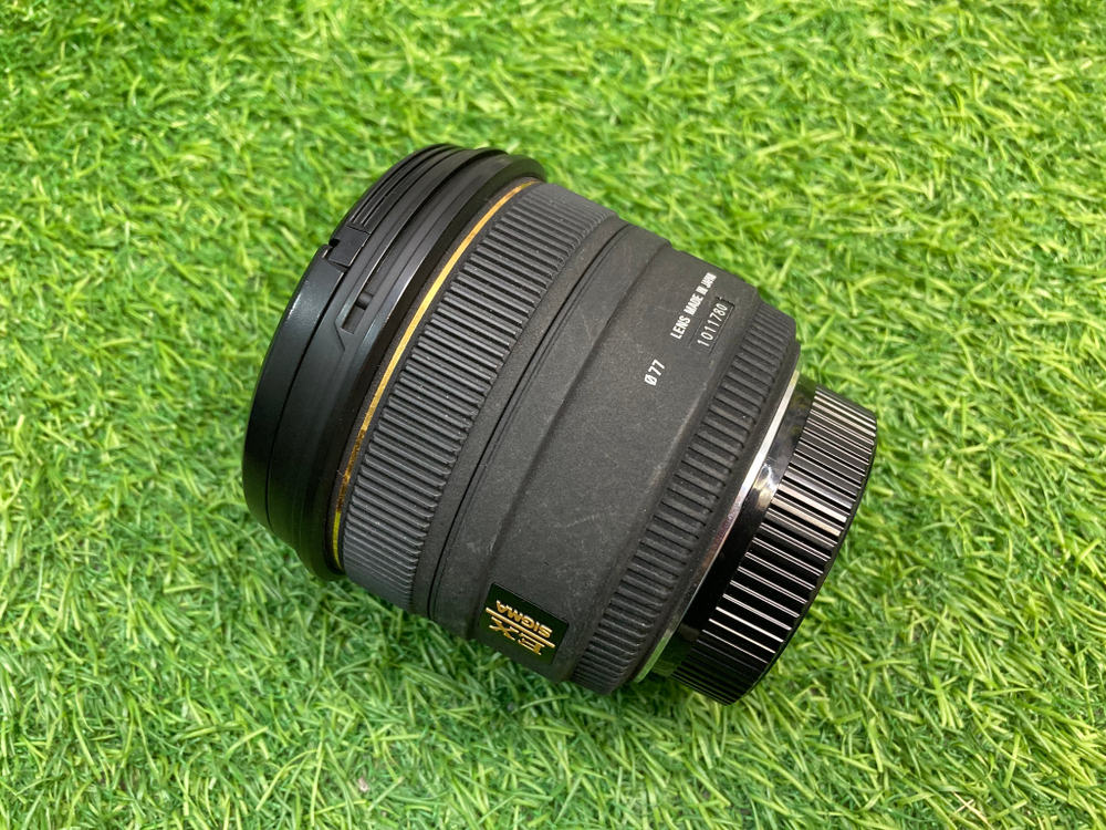 Sigma AF 50mm 1.4 EX DG HSM Nikon F