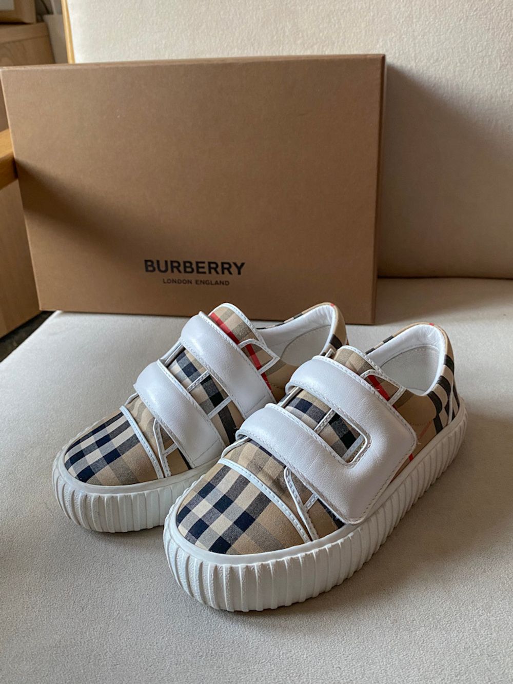 Слипоны Burberry