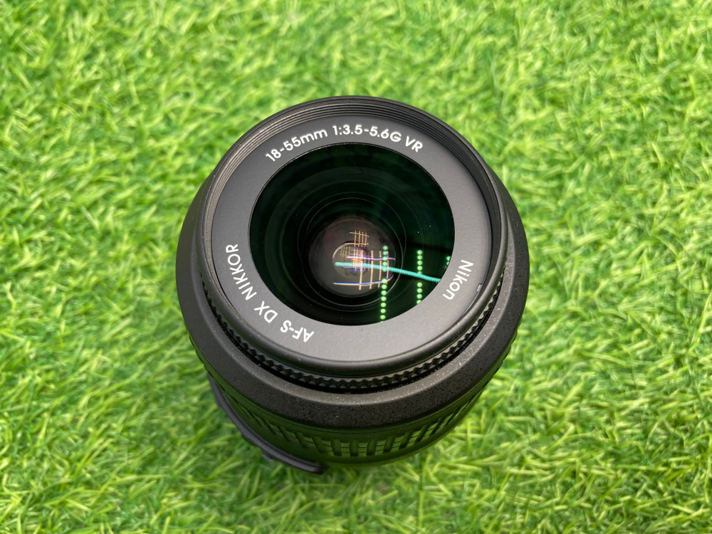 Nikon 18-55mm 3.5-5.6G AF-S VR DX