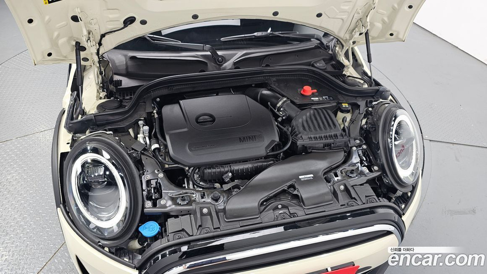 Mini Cooper 5 дверей Classic (06.2022)