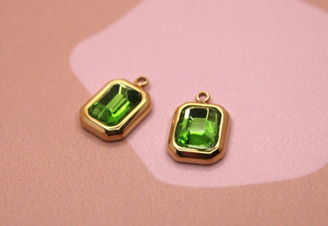 Подвеска зеленый кристалл 9х14 мм позолота