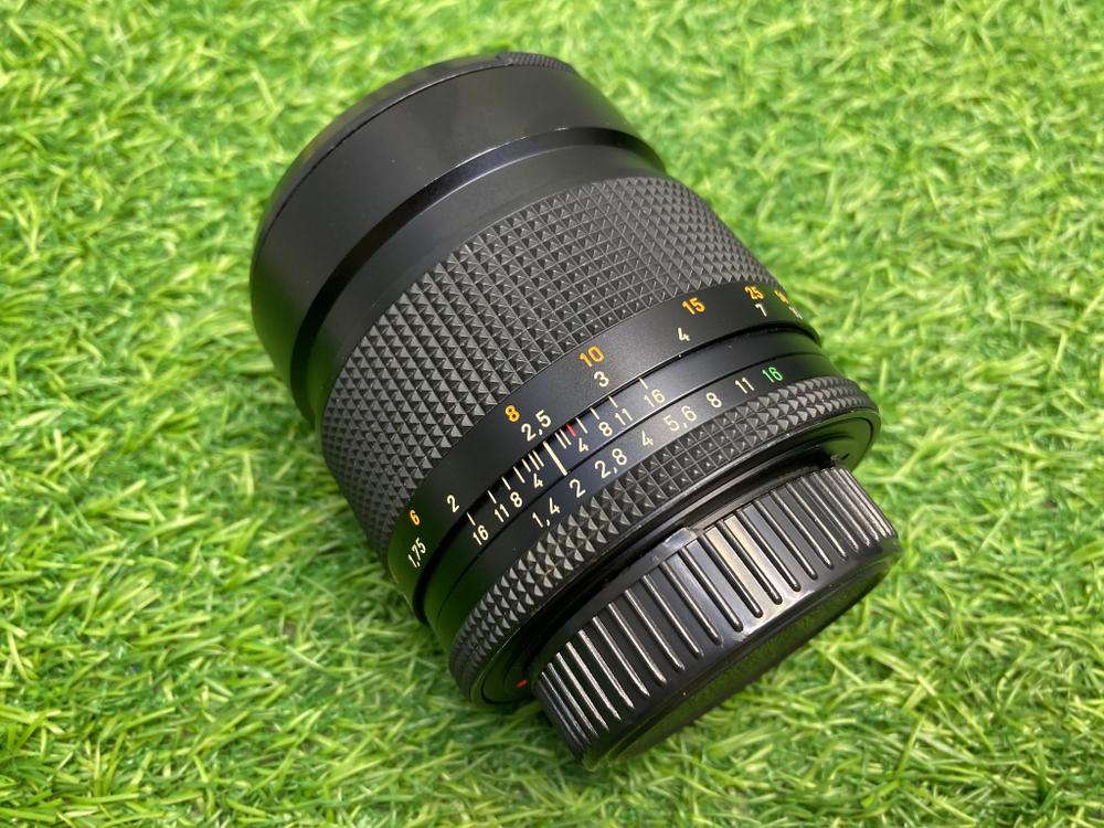 Carl Zeiss Planar T* 85mm 1.4 C/Y