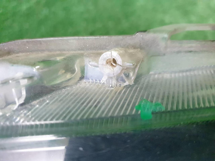 Стекло фары левое Toyota Land Cruiser Prado 150 (2017-н.в.)