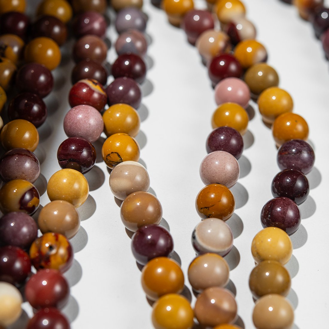 Яшма Мукаит, 10мм, шар