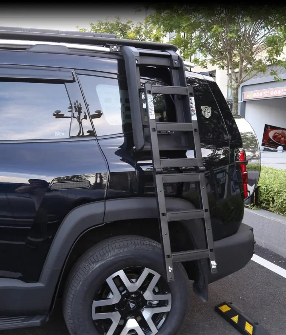 Боковая лестница для Changan Deepal 2024+ чанган крепление для багажа боковая лестницаБоковая лестница для Changan Deepal0 2024+ чанган крепление для багажа боковая лестницая