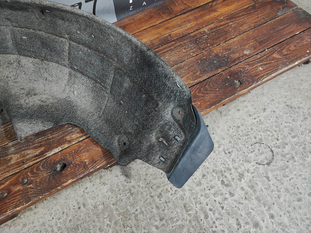 Подкрылок задний правый Skoda Octavia 3 (A7) 13-20 Б/У Оригинал 5E0810970C