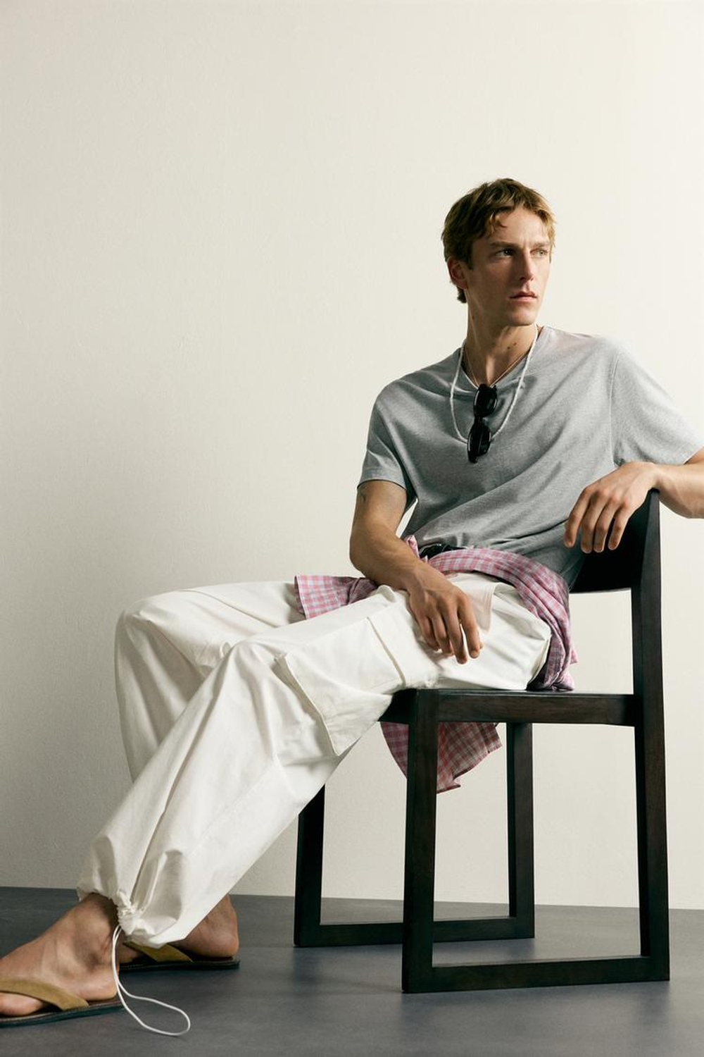 ZARA ДЖОГГЕРЫ КАРГО RELAXED FIT, БЕЛЫЙ