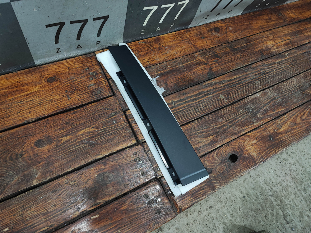 Накладка двери задней правой Haval Jolion 21-нв Новая Оригинал 6201320XST01A