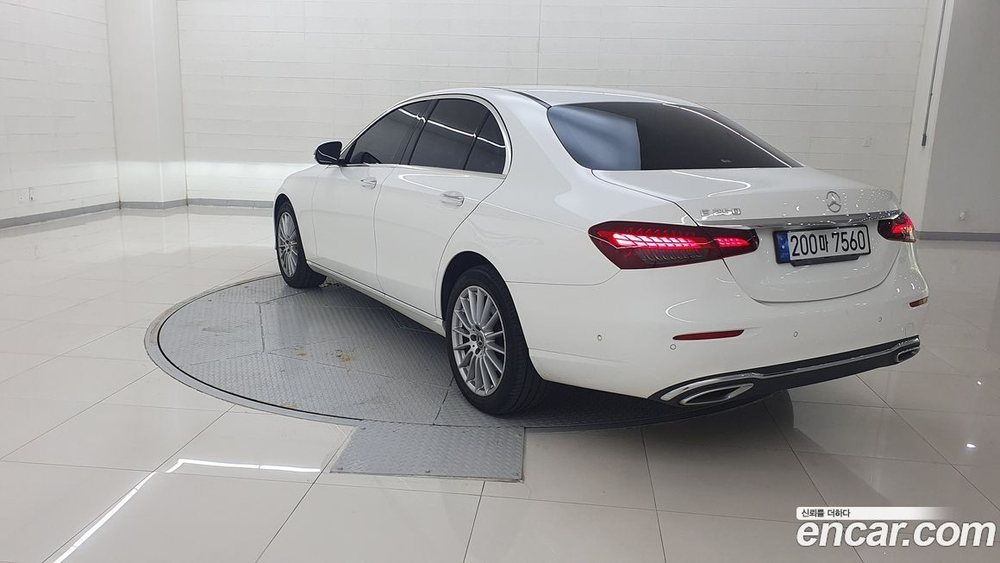 Mercedes-Benz E-Class W213 E250 Exclusive (11.2022)