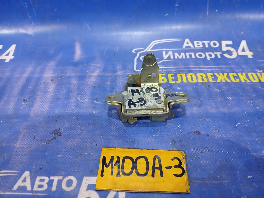 Замок багажника TOYOTA DUET 1999