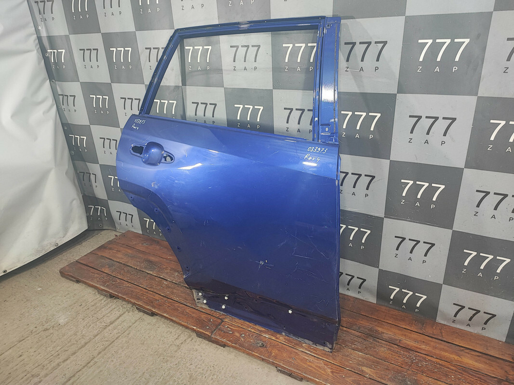 Дверь задняя правая Toyota RAV4 V (XA50) 18-нв Б/У Оригинал 670030R151