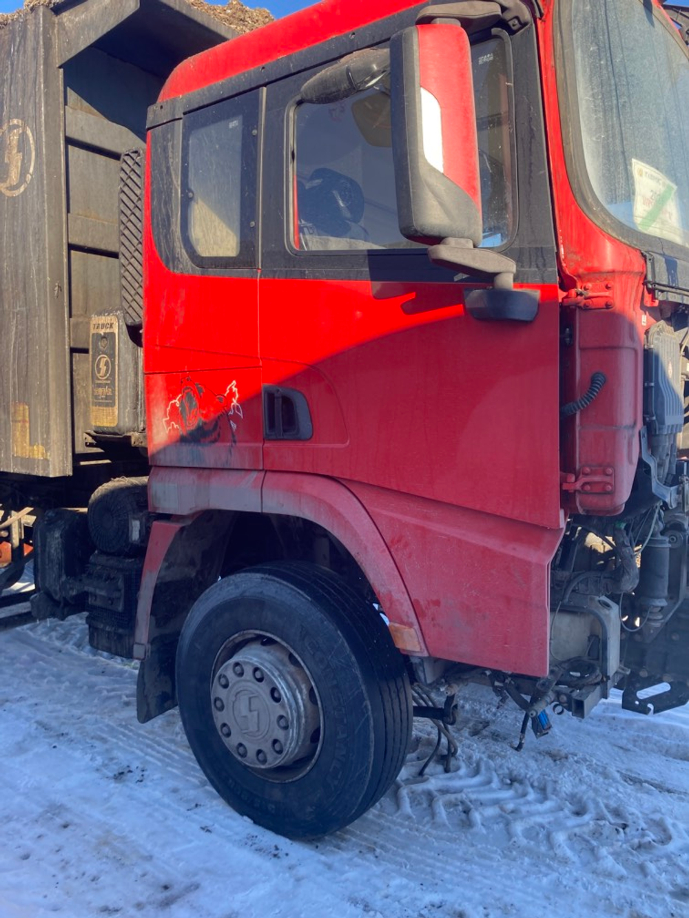 Shacman (Shaanxi) SX* 6x4 Самосвал SX32586V384 (Дизельный, 11,6 л, 423 л.с., МТ)