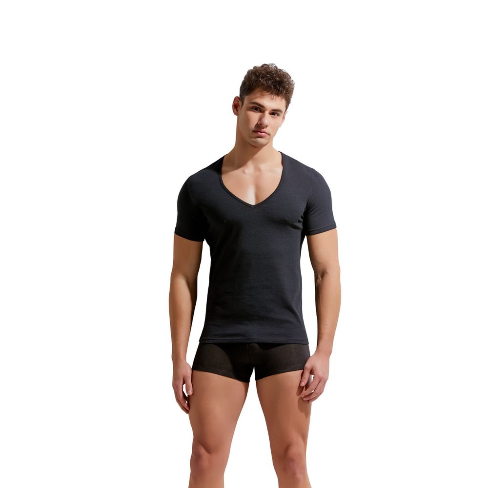 Мужская футболка черная с глубоким вырезом GAUVINE 5001