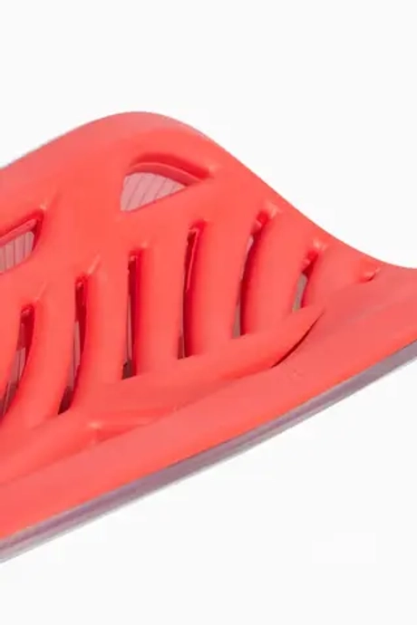 Футбольные щитки adidas Tiro League - красный