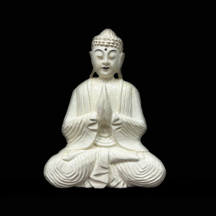 Статуэтка Будда в медитации, дерево суар, цвет белый, 25 x 13 x 31 см.