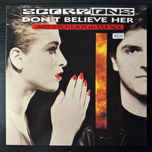 Scorpions ‎– Don't Believe Her 12" 45 RPM (Limited Edition European Tour Pack) Англия 1990г.