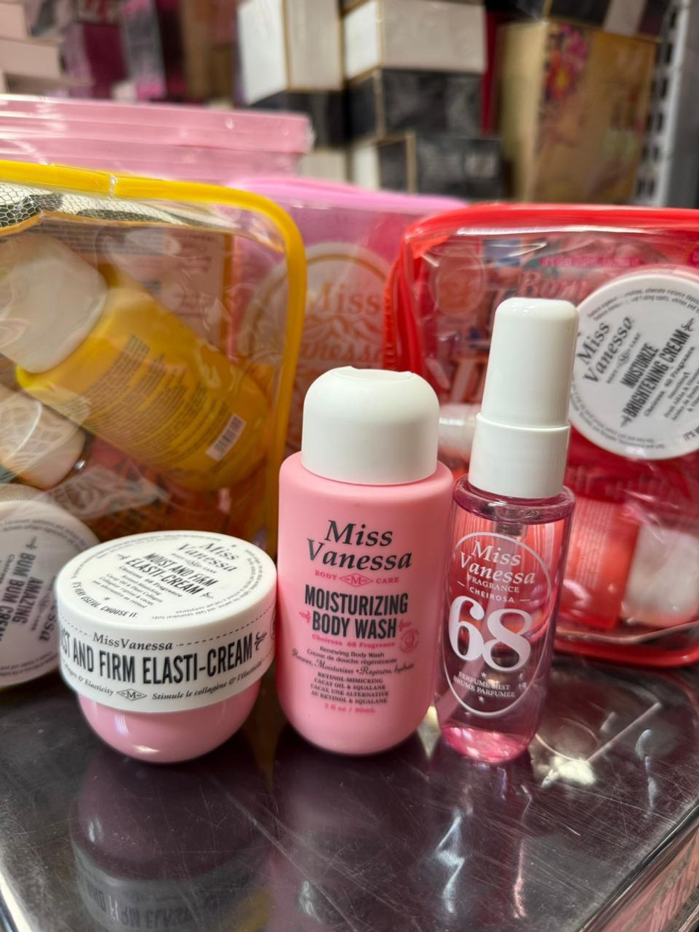 Набор уходовой косметики Miss Vanessa