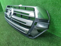 Решетка радиатора Toyota Land Cruiser 200 (2015-2021)