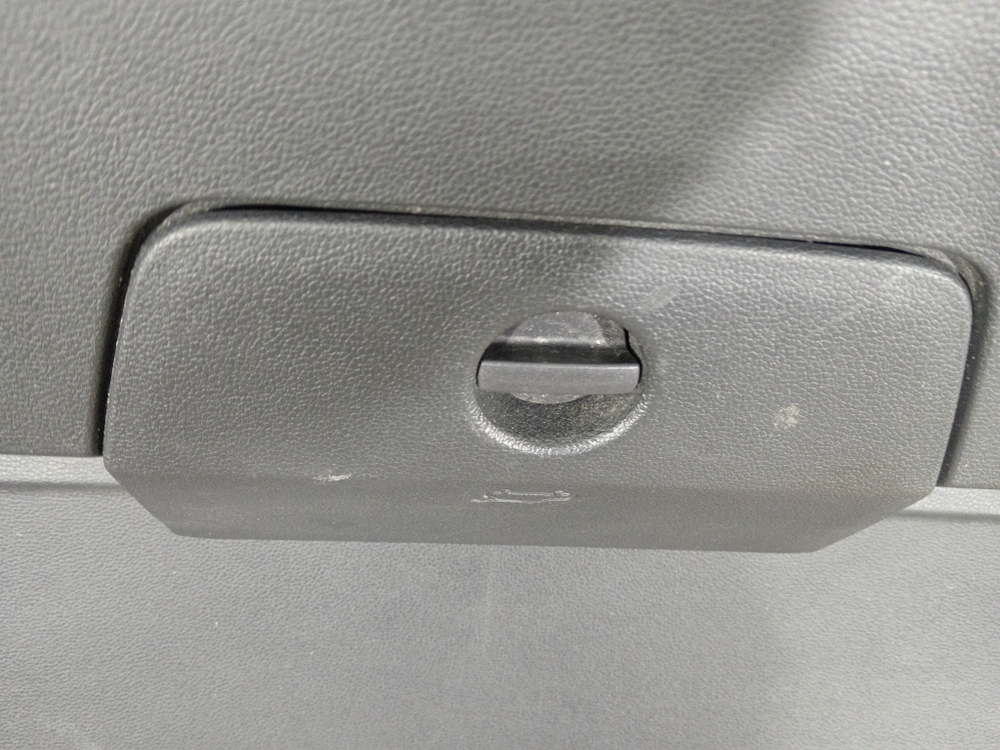 Обшивка крышки багажника Volkswagen Tiguan 2 16-нв Б/У Оригинал 5NA867601E