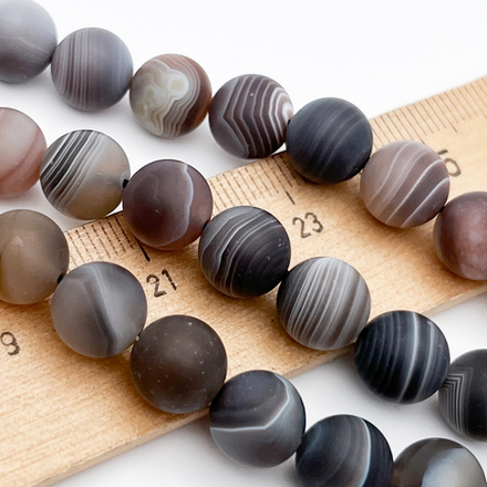 Агат Ботсвана матовый бусины, диаметр 10,2-10,4 мм, цена за 9 шт (1/4 нити)