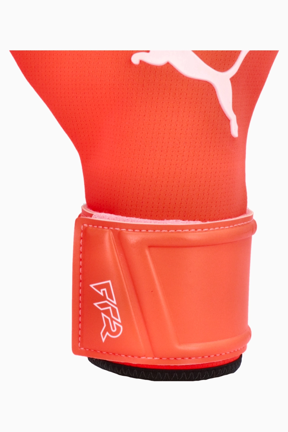 Вратарские перчатки Puma Future Pro SGC - красный