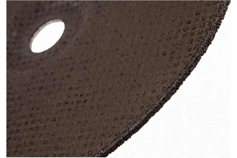 Круг отрезной по металлу INDUSTRIAL (230х22,2 мм) DEWALT DT42601Z