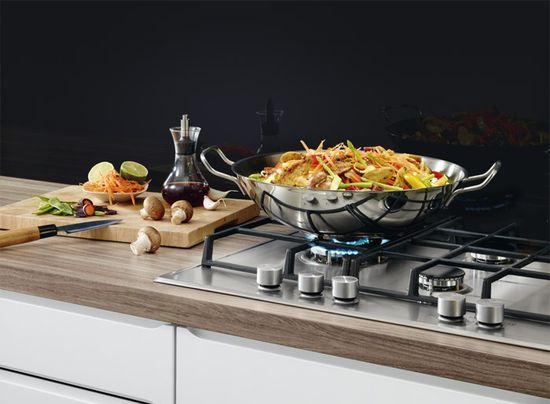 Газовая варочная панель Electrolux EGH 97353 SX