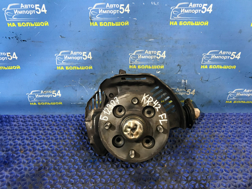 Ступица передняя левая TOYOTA TOWNACE NOAH 1996-2007