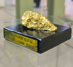 Сувенир "Лучше грамм удачи, чем килограмм золота" ручная работа