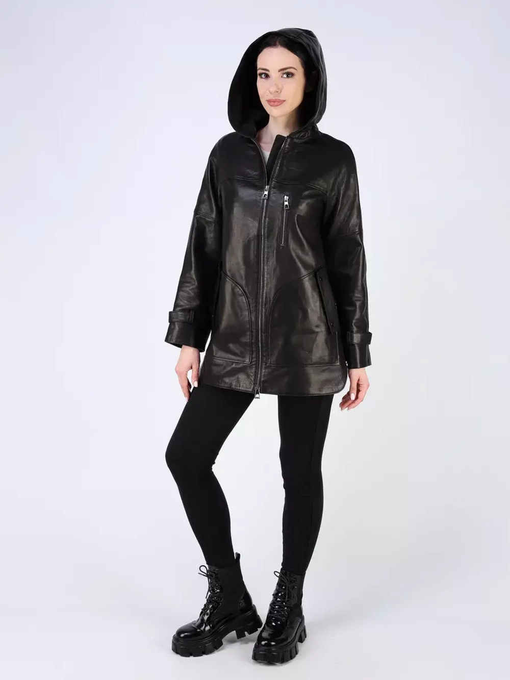 Кожаная куртка демисезонная с капюшоном