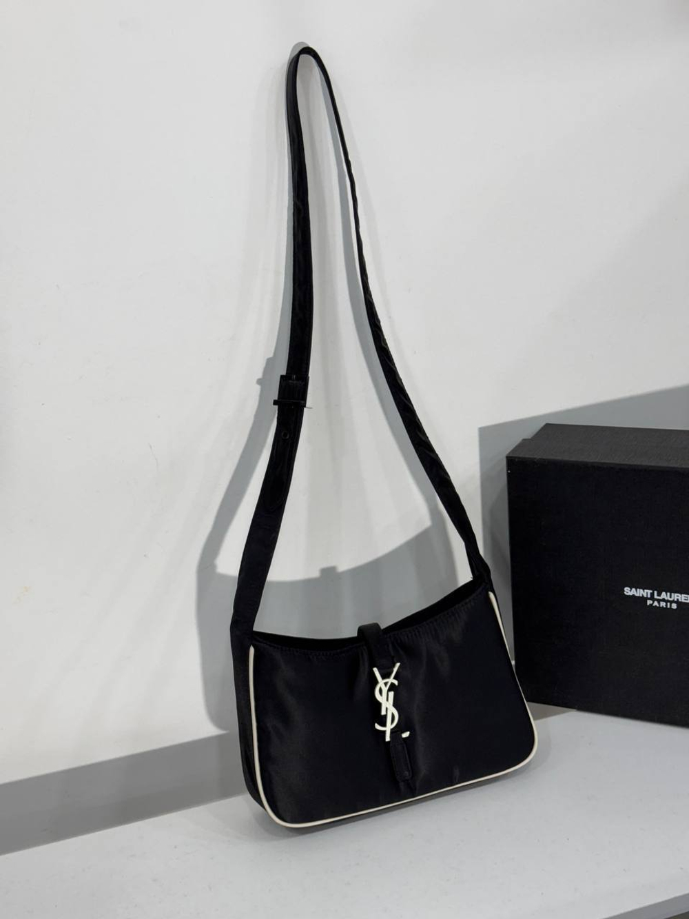 Сумка Yves Saint Laurent