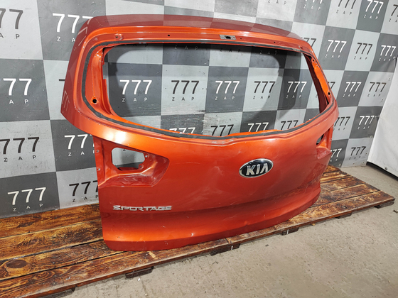 Крышка багажника Kia Sportage 3 (SL) 10-16 Б/У Оригинал 737003W010