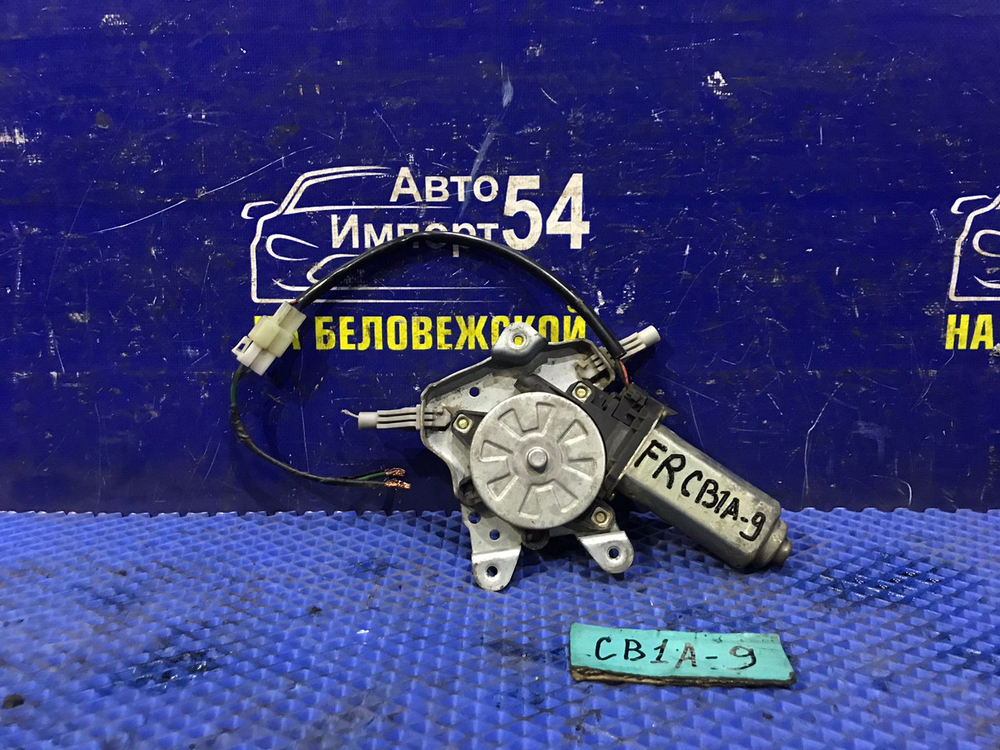 Стеклоподъемник передний правый MITSUBISHI LANCER 1994