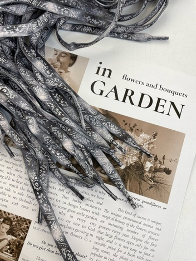 СЕРЫЙ УЗОР - Шнурок СВЕТЯЩИЙСЯ 120см (1253 Евгения)