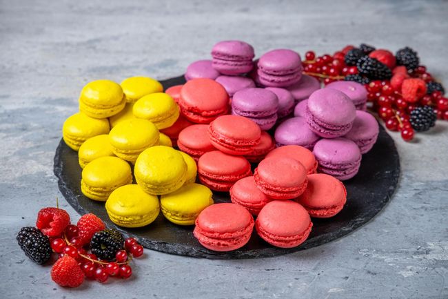 Ассорти макарон &quot;Ягодный микс&quot;, 42 шт.