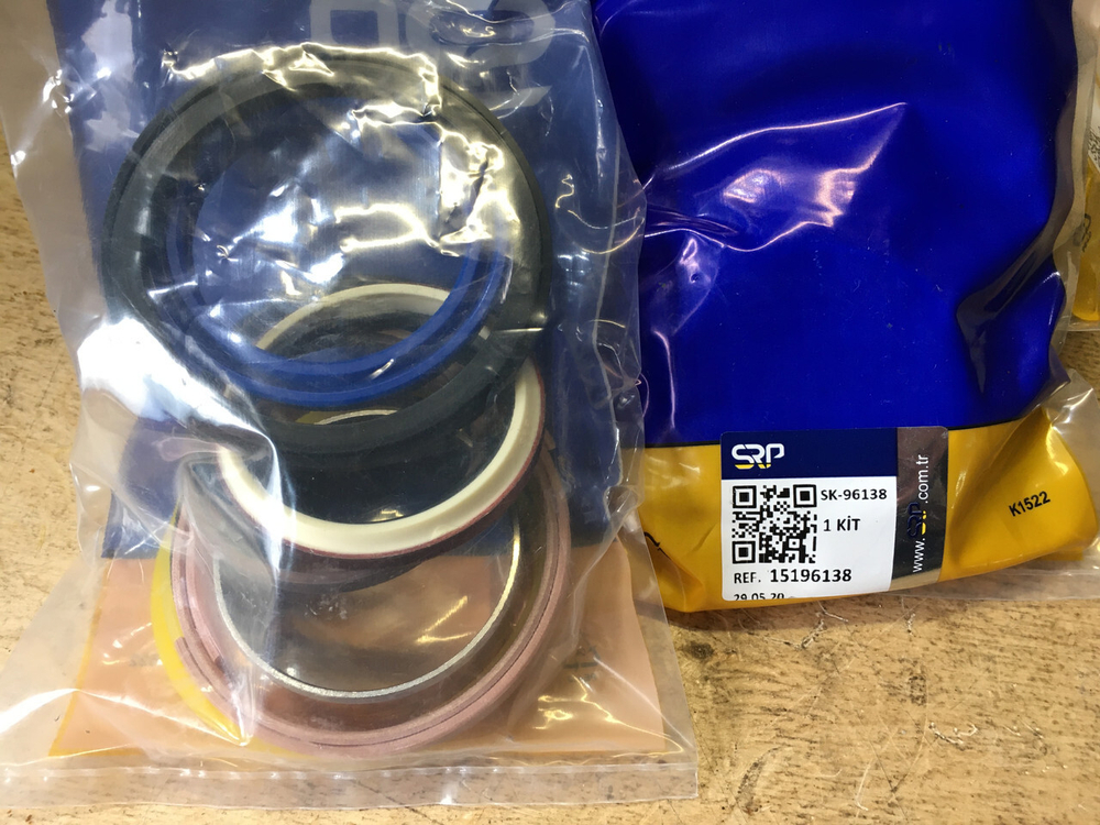 Ремкомплект г/ц ковша 15196138 SRP(Турция)