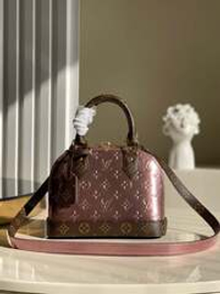 Louis Vuitton Alma BB