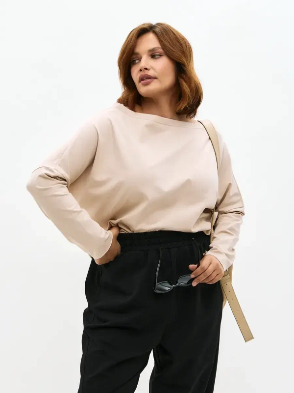 Лонгслив с широким вырезом лодочка бежевый