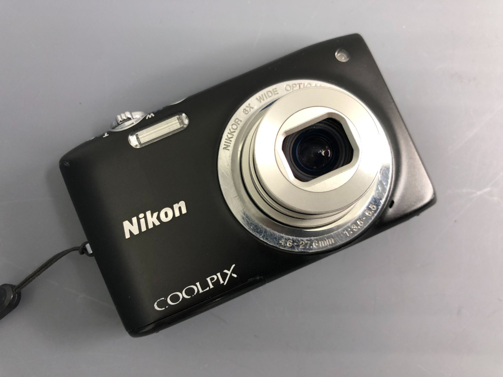 Nikon Coolpix S2700