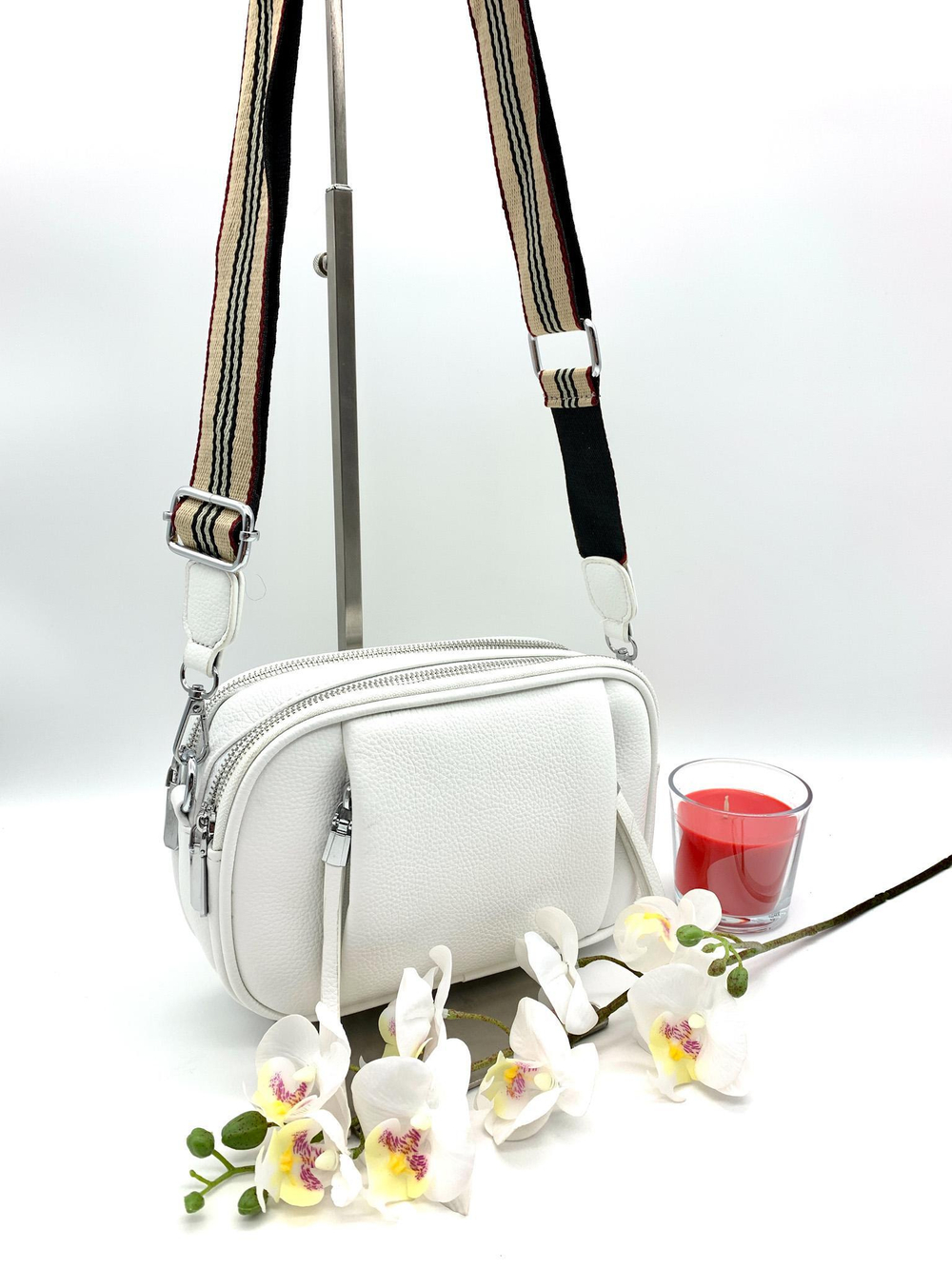 Фото женская белая маленькая сумочка из экокожи  Dublecity