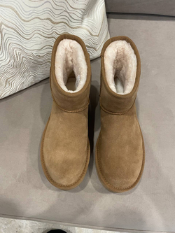 Ботинки UGG