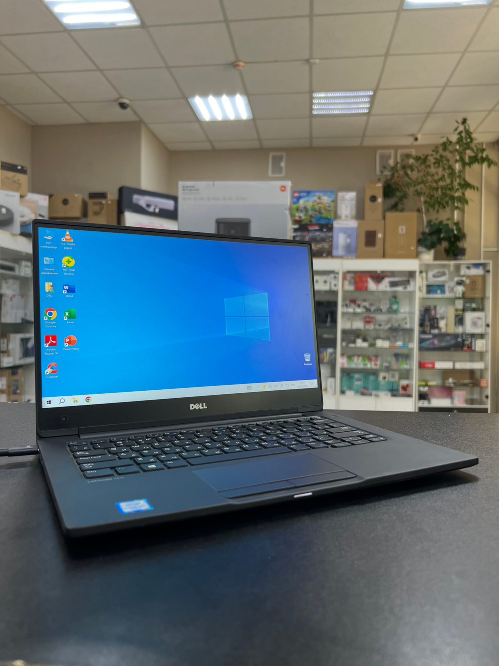 Б/У Ноутбук Dell Latitude 7370