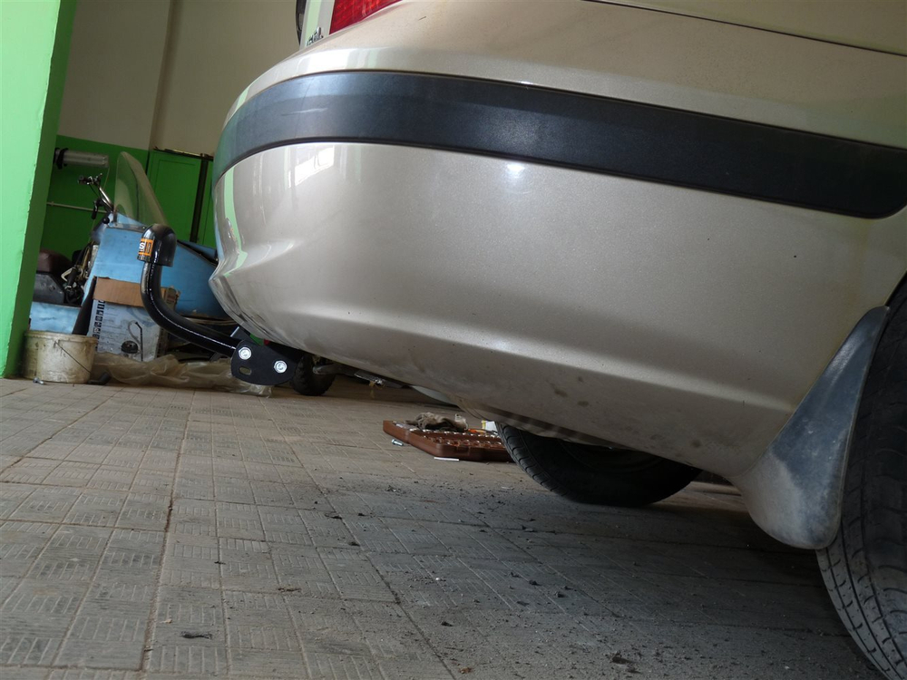 Фаркоп для Hyundai Elantra седан 2006-2012гг. (без электрики) (паспорт и сертификат) AvtoS.HY20