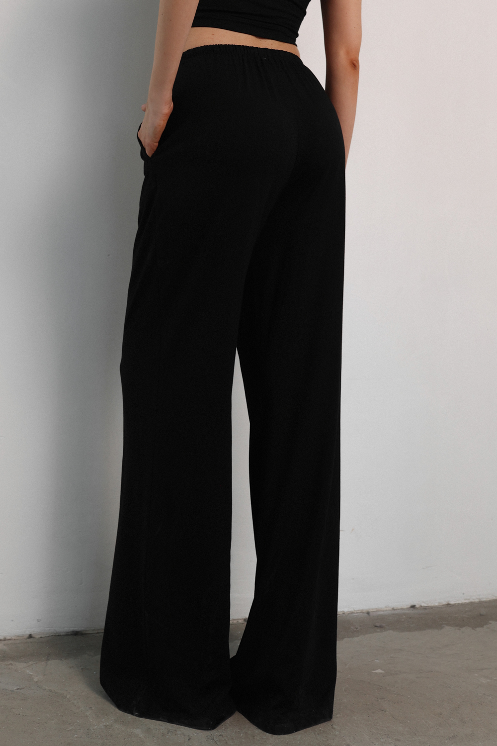 Брюки трикотажные черные